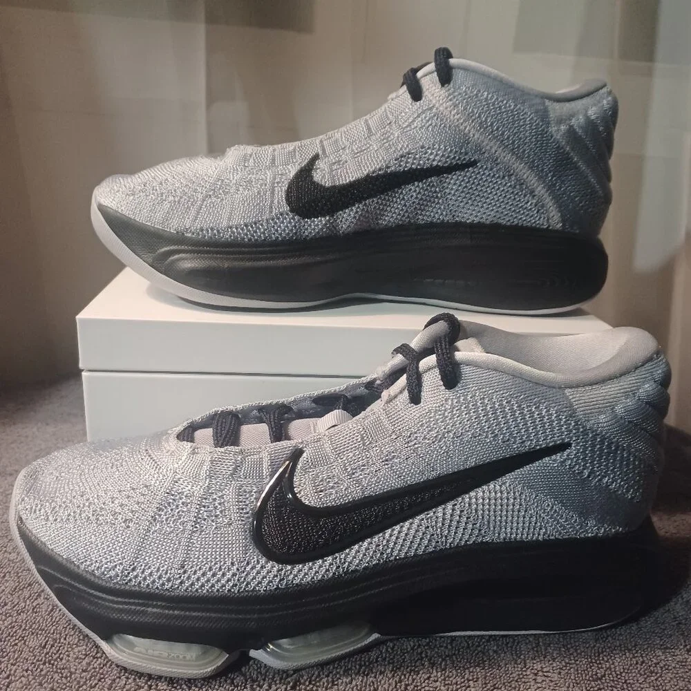 Brand New Nike Air Zoom GT Hustle 3TB Gray, And Black Men Size 8 (HM02Y8-001) - Picture 1 of 4